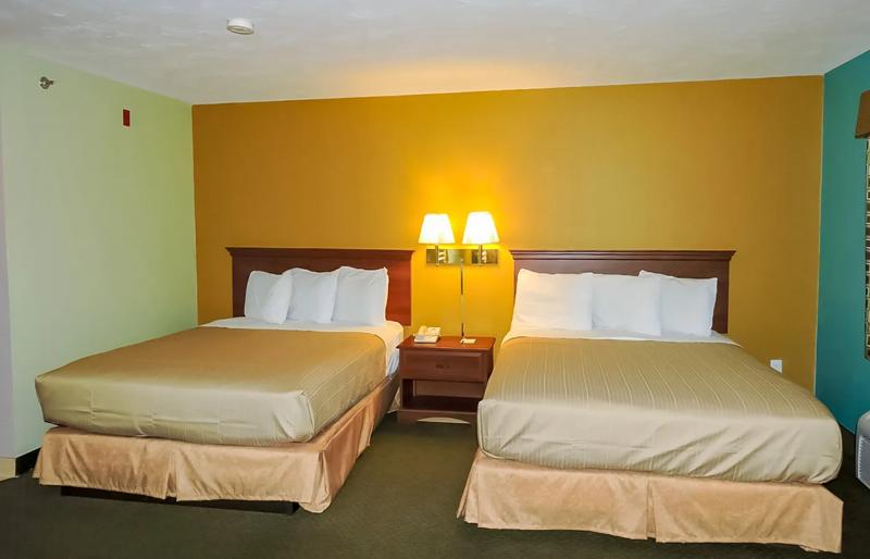 ABVI_SeymourMO_GuestRooms_Two Queens_Room - 34E4C5AF-01FE-4359-BE73AFFA3FC0F4B6