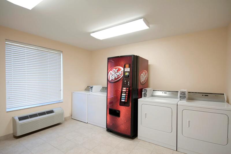 ABVI_StRobertMO_Amenities_Laundry and Vending - 35F08129-D70B-49CB-96B1CAB73B09166C