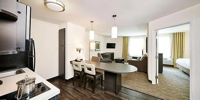 SIM_PhiladelphiaMountLaurel_GuestRooms_Suite_Living and Dining Space - 39C141B9-17E8-49C4-9EBB369E34657C48
