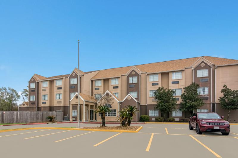 ABVI_LakeCharlesExit5LA_Exterior_Front_Angled - 3A484276-6FF1-48B9-8F63C344256E137A