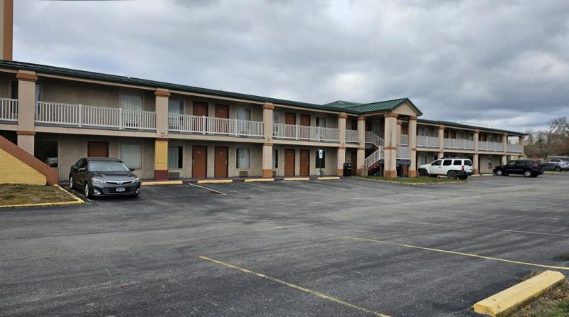 ABVI_MountVernonIL_Exterior_Side - 3ABED65B-FEC8-41CD-8C4F8C921F536642