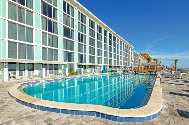 MOD_GrandSeas_poolarea3 - 3E345F0B-9EED-445F-A637D5609D22626D