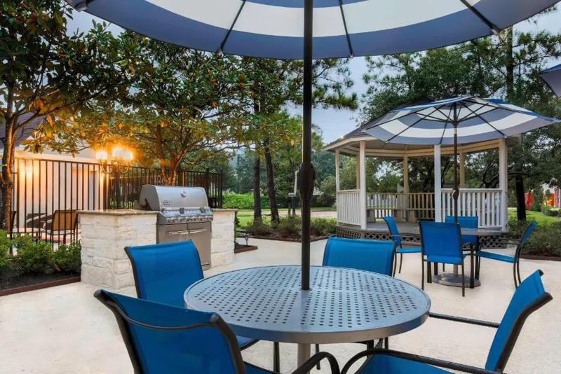 SIM_Brookhollow_Amenities_BBQ - 3F60F2CD-2C3F-44FC-ADE954DA4FD062A1