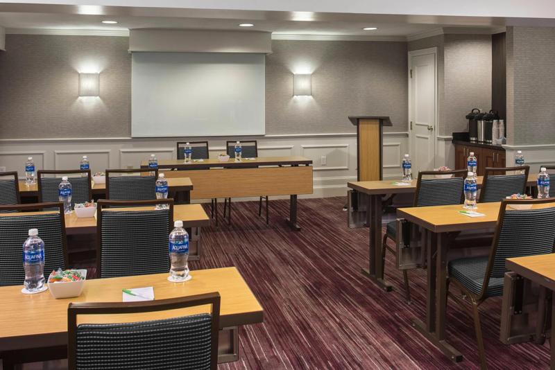 SEL_BostonLowellChelmsford_Meetings_Classroom - 402C9DA7-CF74-4E38-A80C1AA60AC4D445
