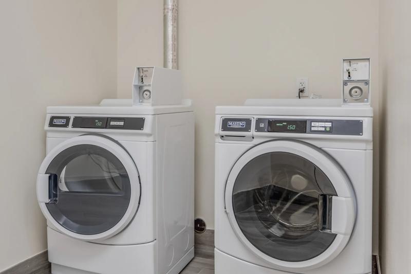 RLIS_Katy_Laundry