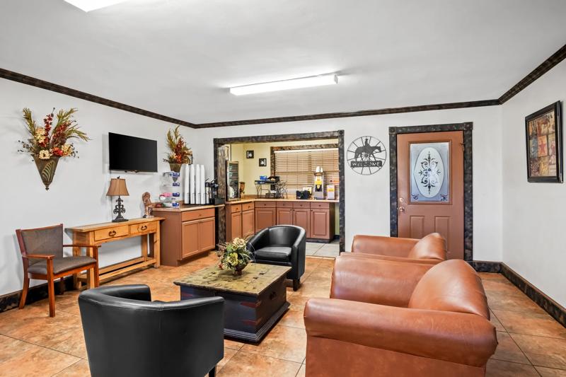ABVI_MidlothianCedarHill_TX1548-Lobby-2 - 417B034B-D01F-4420-85FD036194956E6E