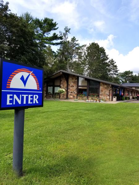 ABVI_HinckleyMN_Exterior_Sign - 417EF30B-F4B5-40D3-A796A6ECE396073B