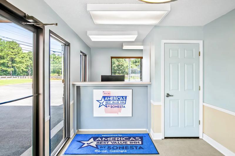 ABVI_RomeGA_Lobby_Front Desk - 42B8B095-3EE7-4DB0-866392F2C24E7066
