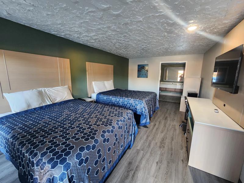 ABVI_Longview_TX1384_2_queen_beds (5) - 4376EE7A-9425-471C-A1BE343BA6BB3FE0