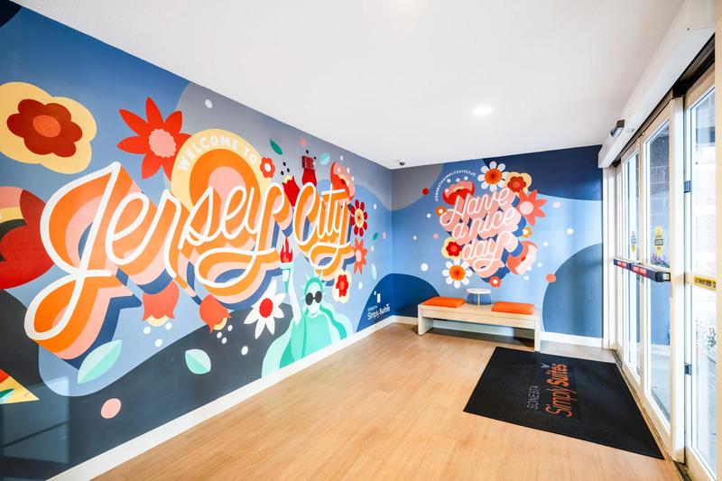 SIM_JerseyCity_Lobby_Entry - 43791464-644E-4C07-A2E2E1292985AB26