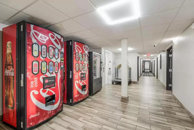 SEH_DesMoines_Vending01_1 - 43E85FB4-A4BE-492C-9D5E76CC5AE33362