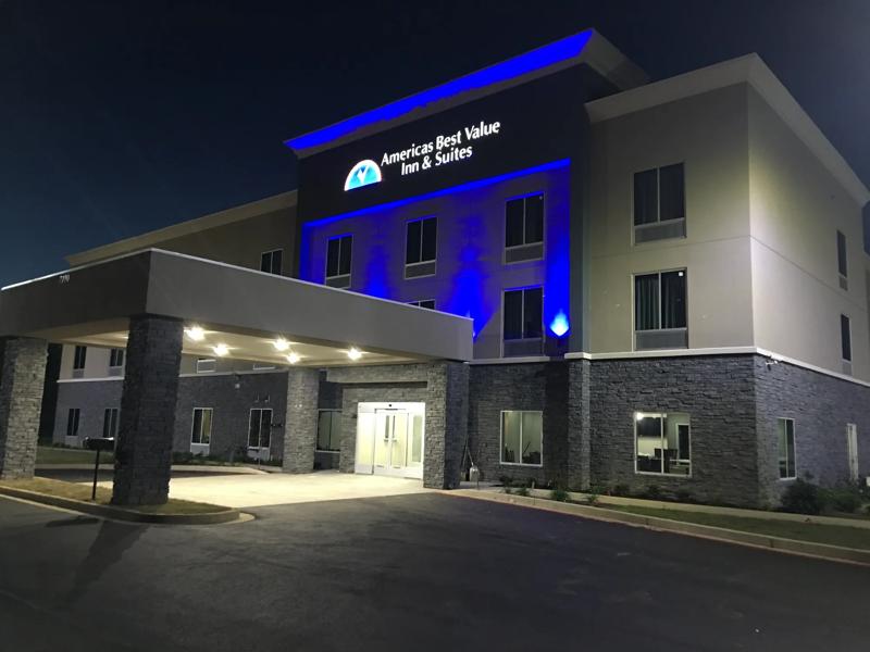 ABVI_SouthavenMS_Exterior_Front_Night - 444C494A-4102-4988-90392E8320D681E3