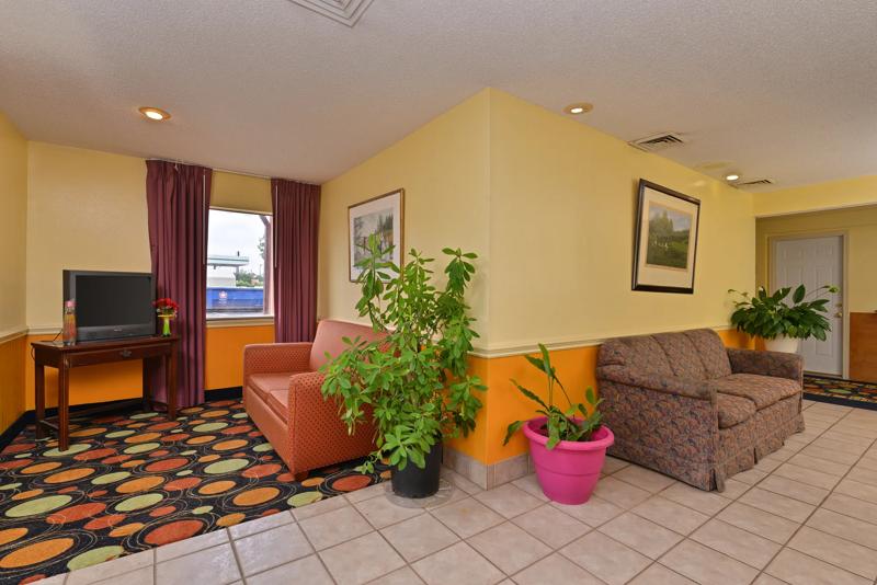 ABVI_AlbemarleNC_Lobby_Lounge - 47219D0A-E7CD-4FA0-80D833FBA6292D4F