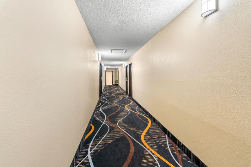 ABVI_DecaturIL_Hallways - 49D95573-2880-4F00-BC75EF4937F406C9