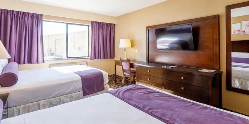 RLH_RedGarterHotelAndCasino_NV2590_NQ-room_03 - 4A81A601-DDAF-477E-AF9CF2CE66B56CBD