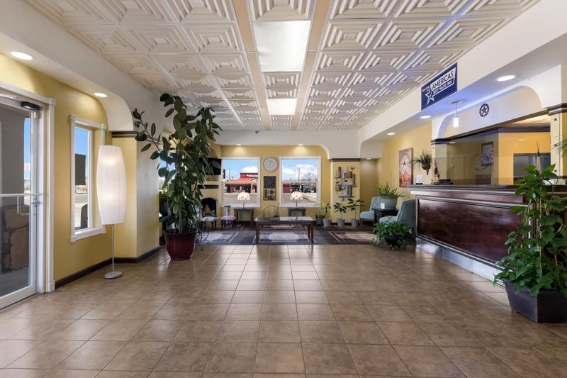 ABVI_AlpineTX_Lobby_Side View - 4AC0AD22-FFC6-428F-9D61988D94EABB59