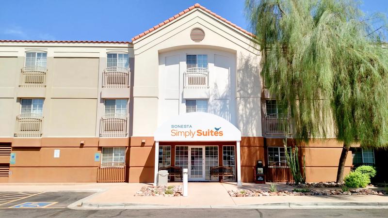 SIM_PhoenixTempe_Exterior_Front - 4BF25D63-D789-444F-8B17B7B9A7820CBA