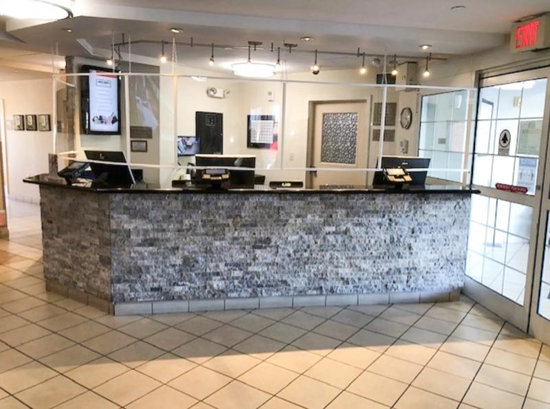 SIM_LasVegasConventionCenter_Lobby_FrontDesk - 4C666A4C-F8BA-453C-8206C76CA360EBF5