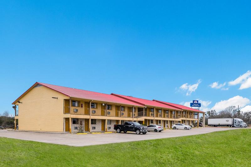 ABVI_Refugio_TX1694_Exterior_6 - 4D12CFEB-ECDA-49B0-9631C91292097A85