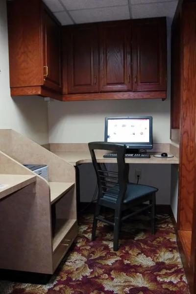 RLIS_Grimes_business center - 4D85D0A0-2B53-4E7E-B4D4FFD4ED109B29
