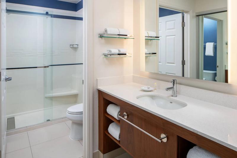 SES_NewOrleansConvention_GuestRoom_14 - 4D8F85FB-DABD-493A-B9FF8277658AD521
