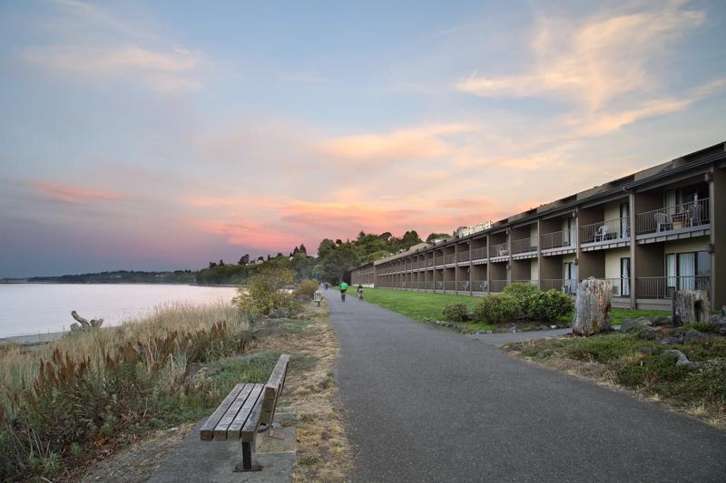 RLH_PortAngeles_WAANGE_Ext-Boardwalk_160826_0797 - 4F71F2F8-9E4F-44AE-9D15FD4E49697D22