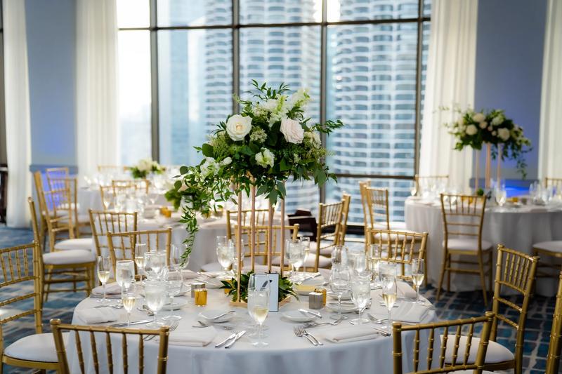 TRS_ChicagoDowntown_Weddings_Jasko_KimAndHoutson(425of676) - 50A681BA-CD49-442D-9BED3043FA008EFA
