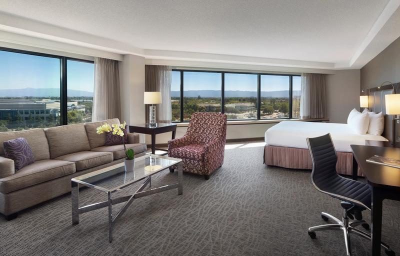 SHR_SanJose_GuestRoom_ExecutiveSuite - 50D088B6-30B6-4D5D-9C75BC25DB2D353A