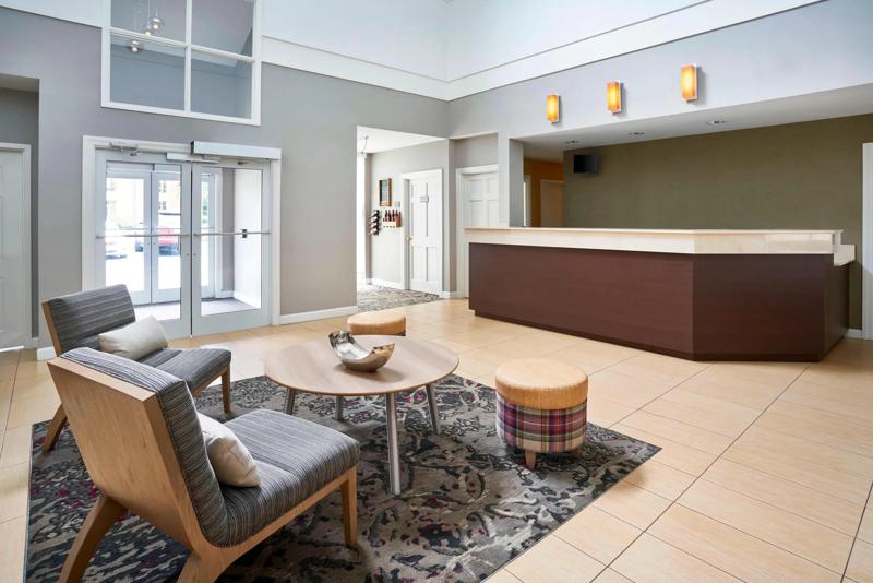 SES_Annapolis_Lobby_1 - 50F23D19-27C7-4400-999BD0FC70013226