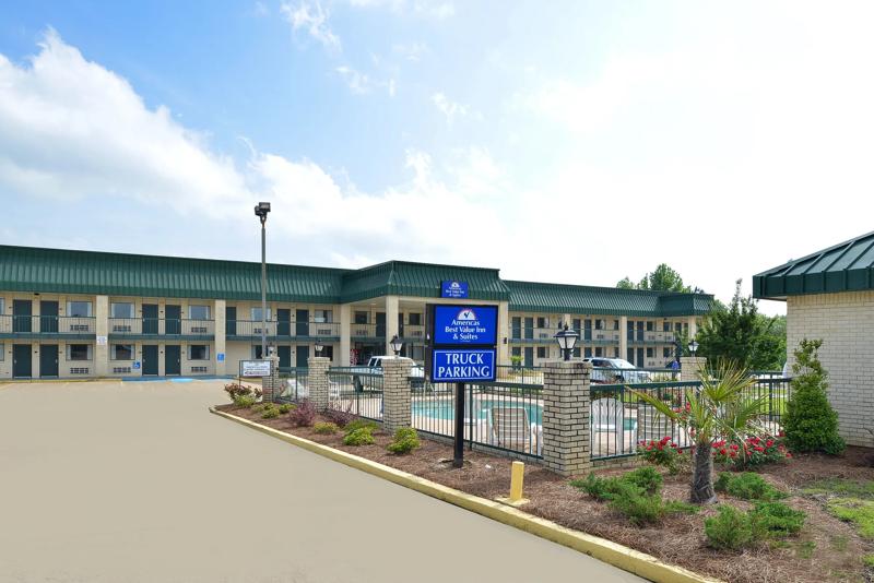 ABVI_WinonaMS_Exterior_Sign_Truck Parking - 510223AA-CEE7-42B3-911D6B728FAC37A8