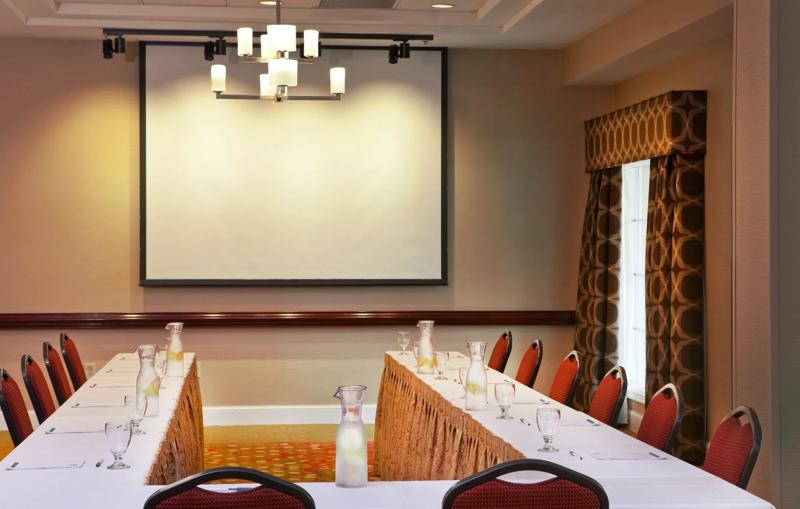 SHR_AtlantaAirportSouth_Meeting Space_U Shaped Set Up - 5182B3E3-1509-4A2C-9EC48147D05880BE