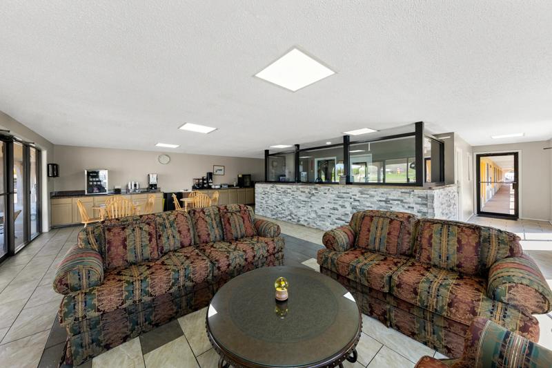 ABVI_BonhamTX_Lobby_Seating - 519AB6A0-851D-4258-A7E5C69D920ED8AA