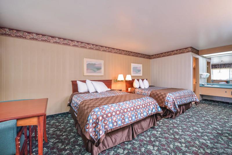 ABVI_PhoenixMedfordOR_GuestRooms_Two Queens_Room - 52072D0B-6A02-4492-95163FAE0C206864