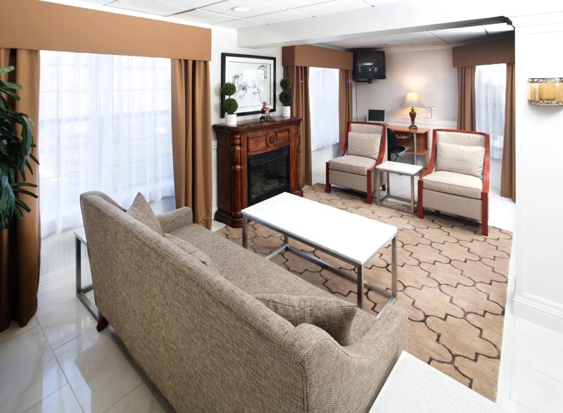 RLIS_Auburn_Lobby - 5510409D-2C02-48EE-884B14B83593F8D8