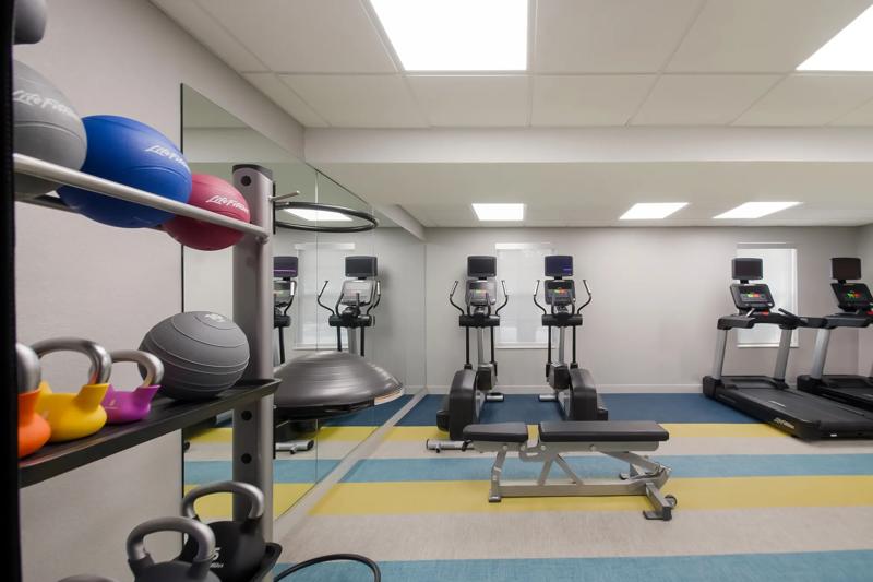 SIM_FallsChurch_Amenities_Fitness Center_Step Machines - 56E91680-0CDA-417E-8756349E12E3A8A2