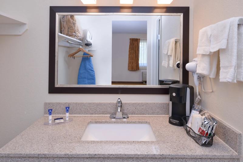 ABVI_PlattsburghNY_GuestRooms_King with Jacuzzi_Vanity - 5821AD27-6F92-495E-A5F2AC5B734FB75A