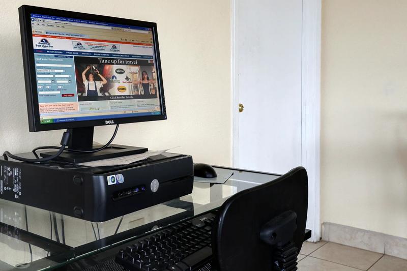 ABVI_GreenwoodMS_Amenities_Business Center - 5893B932-51E7-4ADB-9488D67D79F51C49