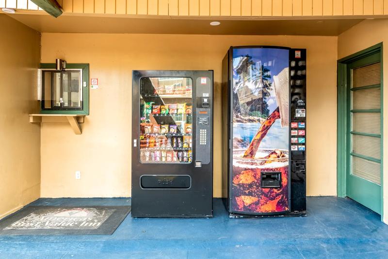 ABVI_FlagstaffAZ_Amenities_Outdoor Vending - 5979F23B-BCBF-4F91-8B30699F3C68F514