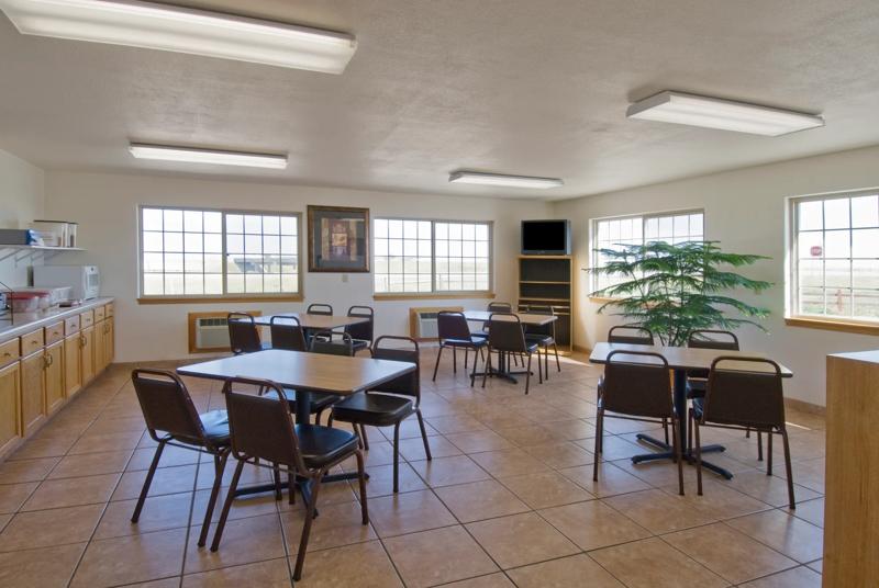 ABVI_KadokaSD_Dining_Breakfast Area_Seating - 5AC3FDFD-67E0-4BAF-A893D2097A63AA18
