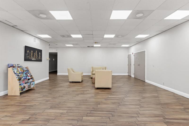ABVI_FtWorthHurstTX_Lobby_Seating - 5ED5B71C-86EC-40F5-971A2C5A76BB033D