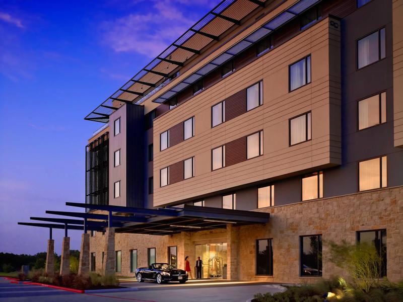 Hotels with EV Charging