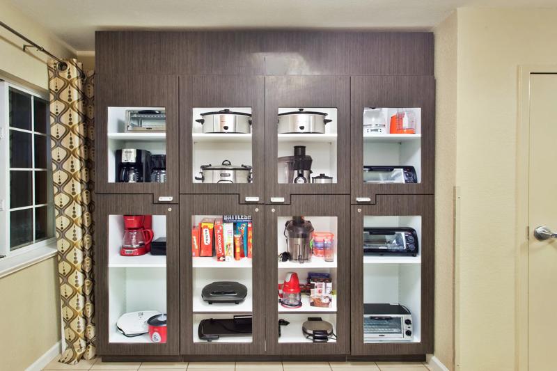 SIM_AustinTheDomainArea_Amenities_Kitchen On Demand - 60670E3A-2B4E-4F5A-84E95F1C2A40A489