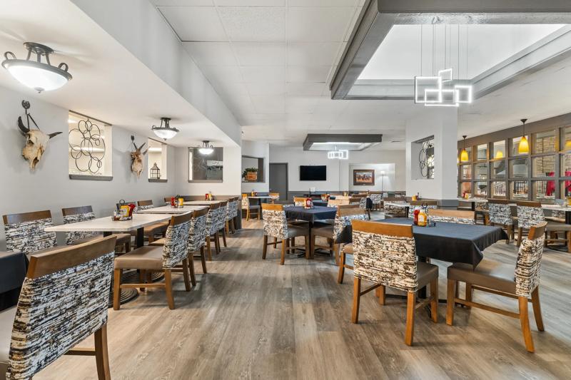 RLH_Cheyenne_Restaurant - 60EC018F-78E5-434B-9DAB04201E274EFF