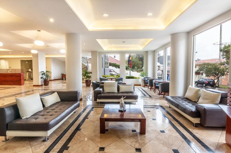 SHR_Loja_Lobby_02 - 611B848A-9C2F-4D53-9E4A80F832514017