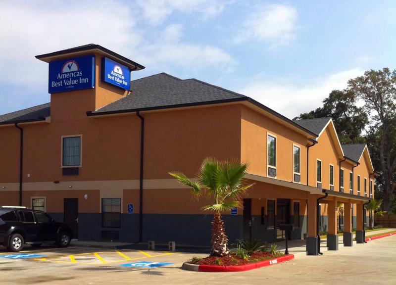 ABVI_SulphurLA_Exterior_Side.JPG - 61833A4A-4C0C-4CA0-B6311538AF8C1D34