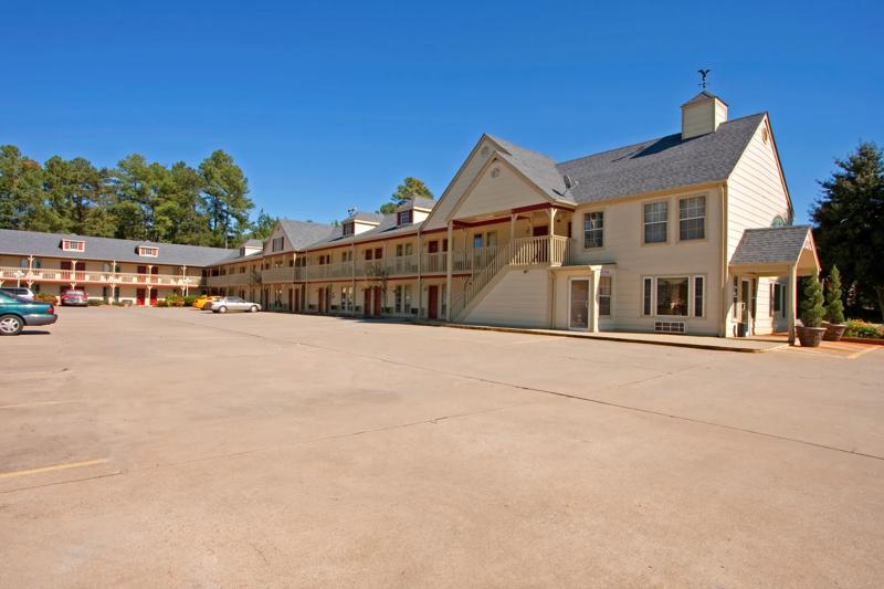 ABVI_AndersonSC_Exterior_Side - 61CCB6ED-A7AE-42EE-88F8C6EE7E460F2A