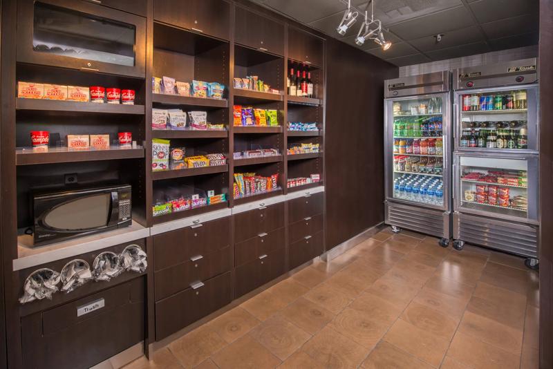 SEL_Columbia_Amenities_TheMarket - 6215F76E-77C3-4396-B43CE6FCEADAB361