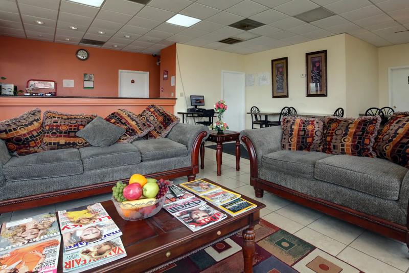ABVI_GreenwoodMS_Lobby_Seating - 65B2E58E-986B-4609-BCA036C291D33F4E