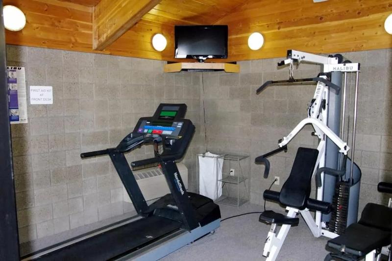 RLIS_Grimes_Fitness Center - 65E6A73B-4AF4-43C7-8385C08320B3914B