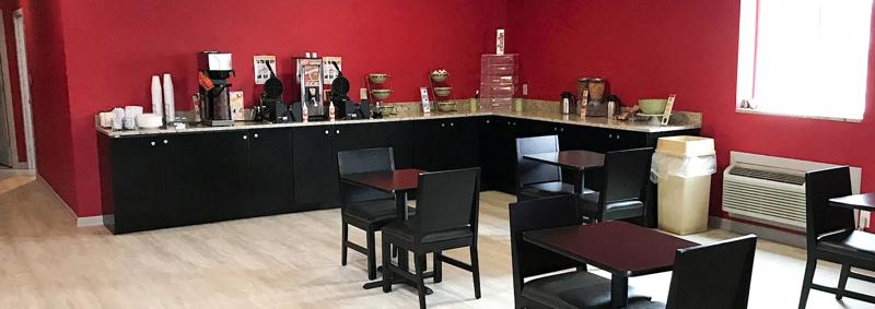 ABVI_BrinkleyAR_Dining_Breakfast Area - 6626F4D1-27A0-46D1-B1105F6C135A577D